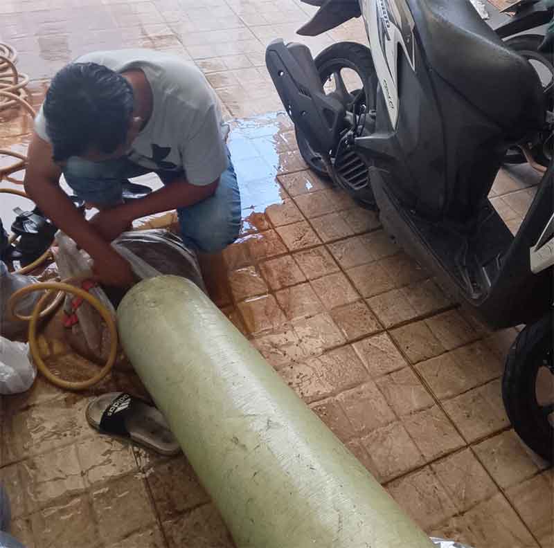 Teknisi Filter Air Berpengalaman